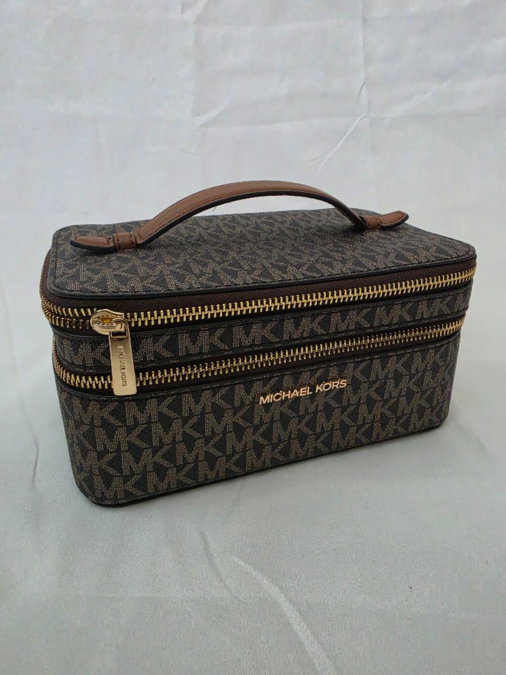 NWT Michael Kors MK Large Signature Double Zip Travel Case in Brown/Gold
